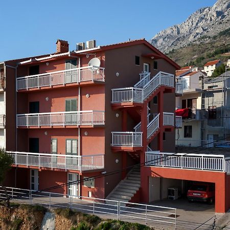 Apartments Toni Omiš Eksteriør bilde